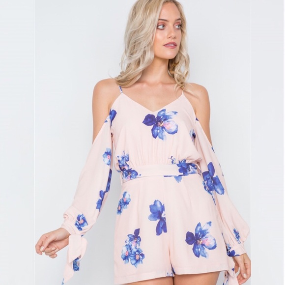 Floral Open Shoulder Long Sleeve Romper - Picture 4 of 7